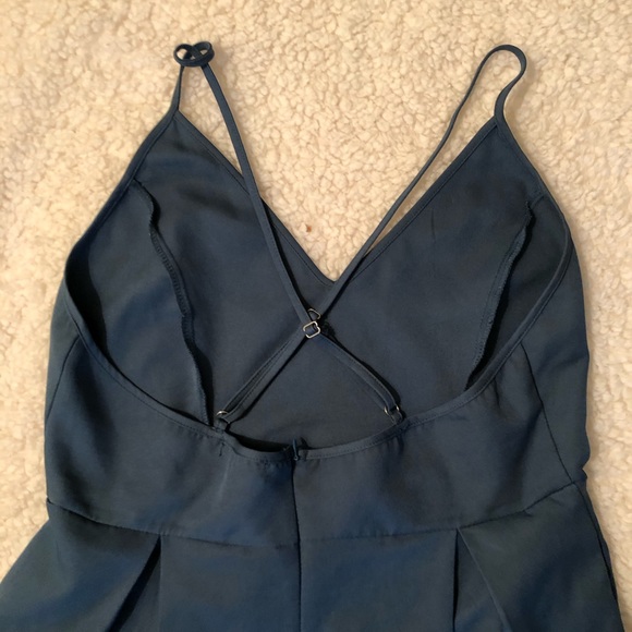 Simple Blue Dress with Pockets - Picture 5 of 6